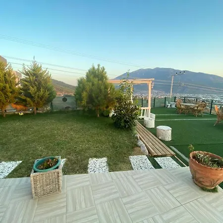 Charming With Fascinating View In Appartement *